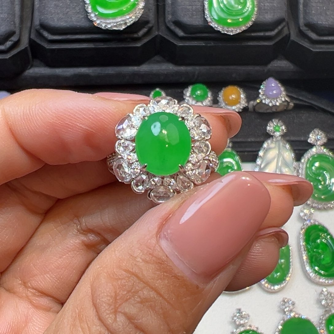 翡翠戒指18K金镶嵌收到货48小时鉴赏期