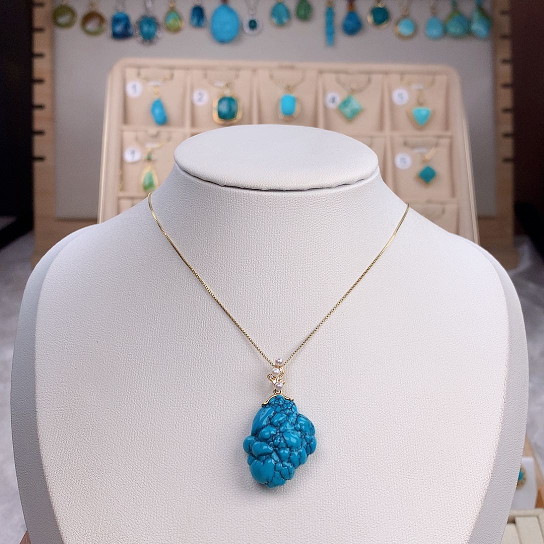 绿松石颈饰18K金镶嵌