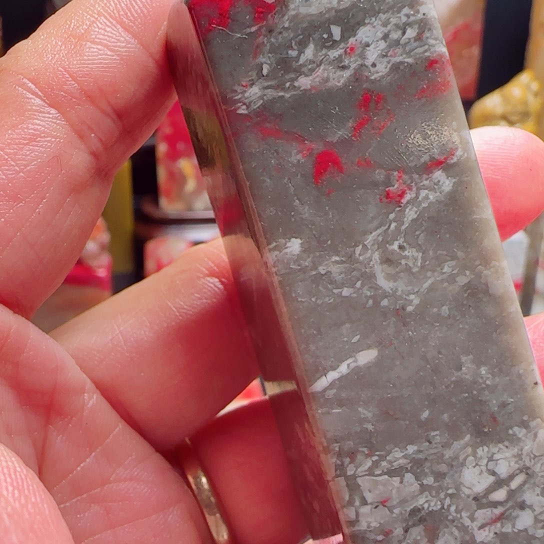 昌化石昌化鸡血石