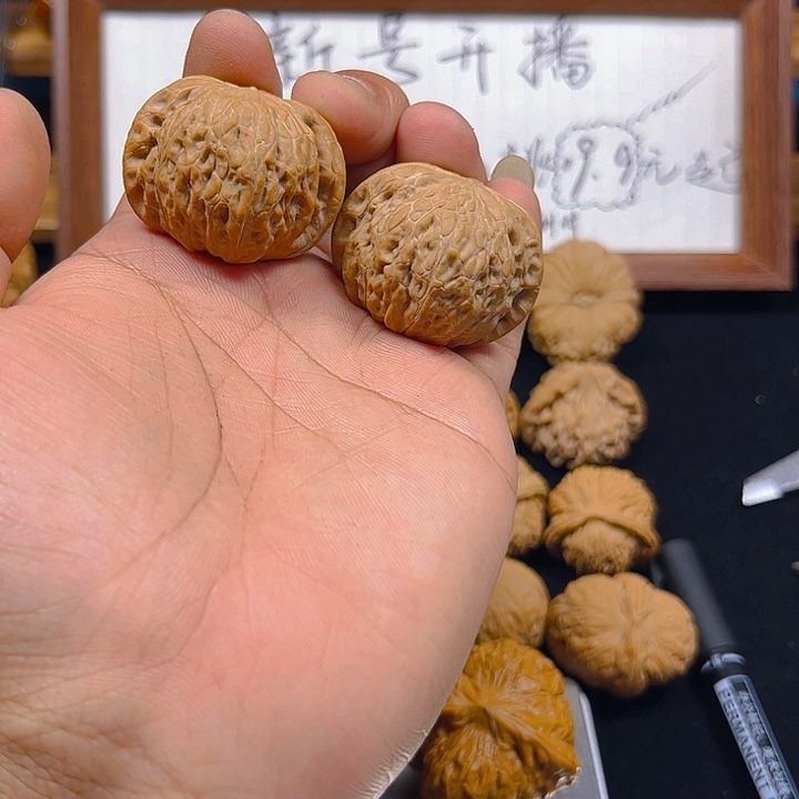 文玩核桃吊坠37铁锤妹妹