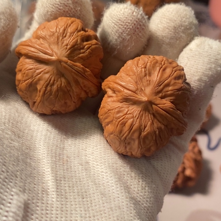 文玩核桃吊坠36全品元宝