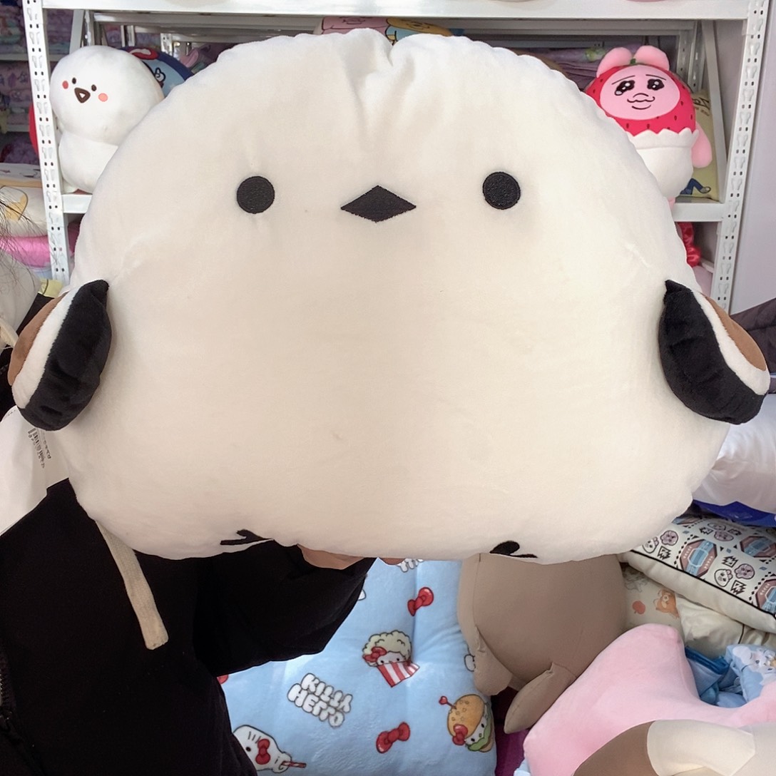 脏污抱枕一个。    