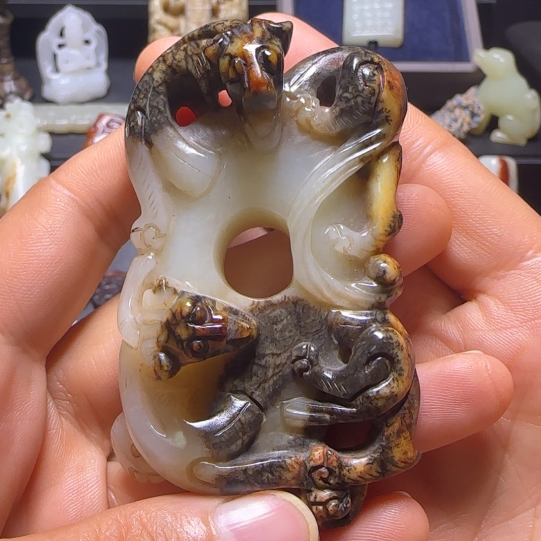 和田玉颈饰未镶嵌