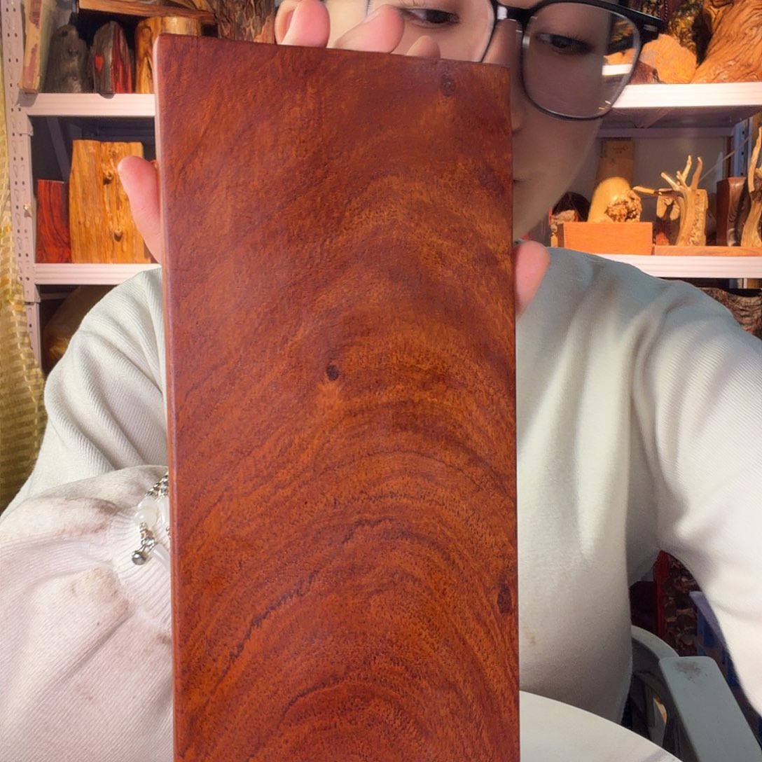 紫檀木类端景台金**言