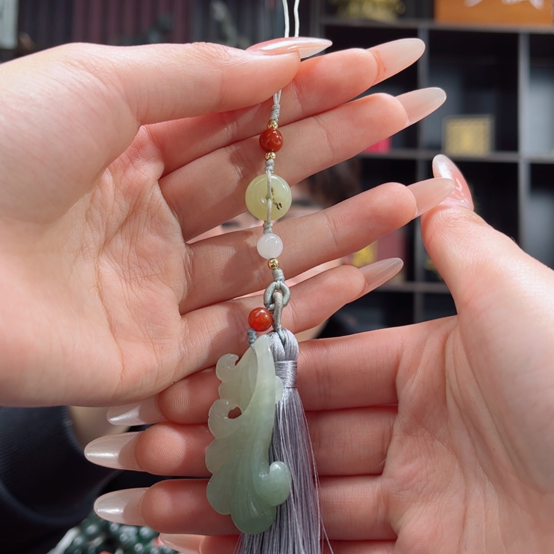 【闪购商品】和田玉手链未镶嵌挂件翠青如意