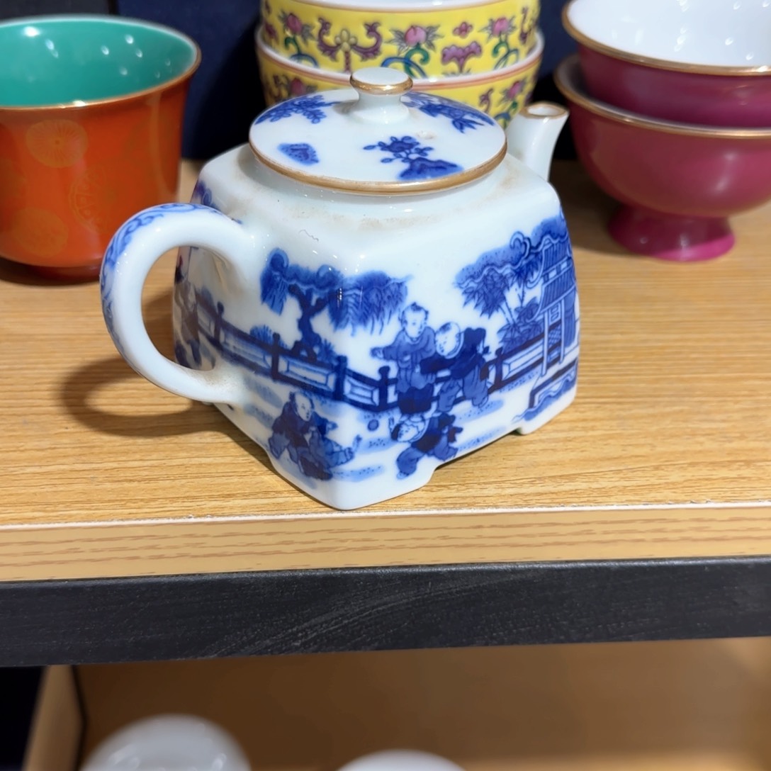 瓷片瓷器等行业和专业人士阅读