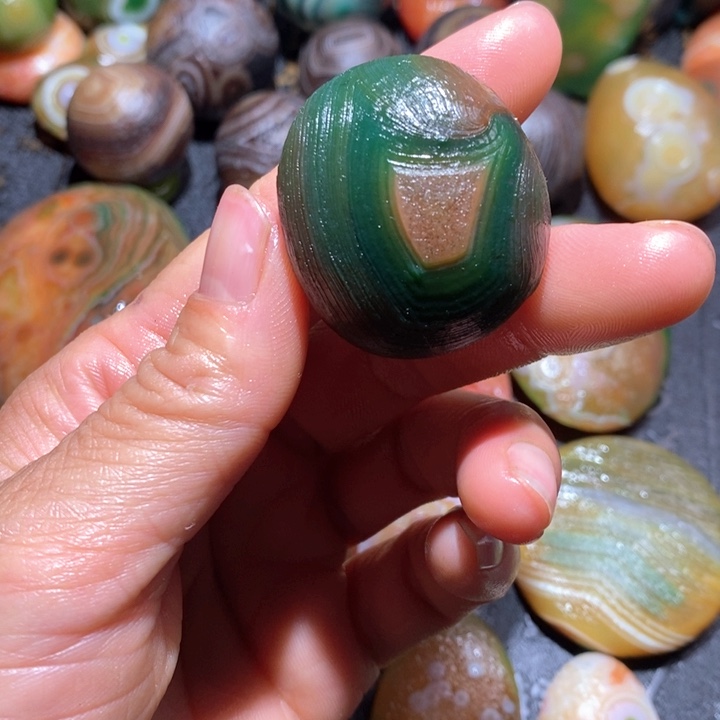 玛瑙/玉髓颈饰未镶嵌看**买