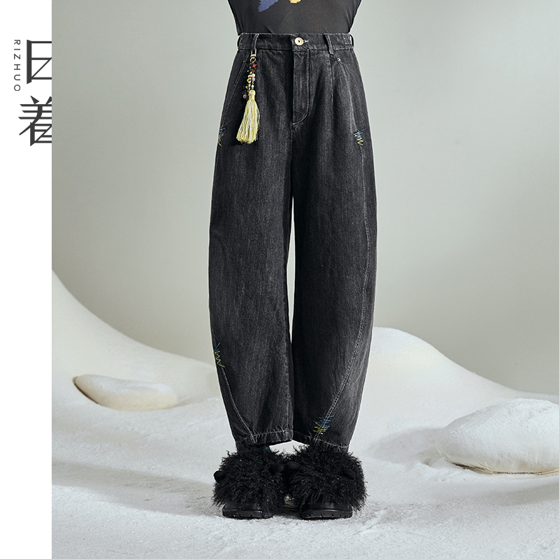 日着雪怪黑加绒牛仔裤女2025冬季新款宽松加厚直筒裤子RD8718N1
