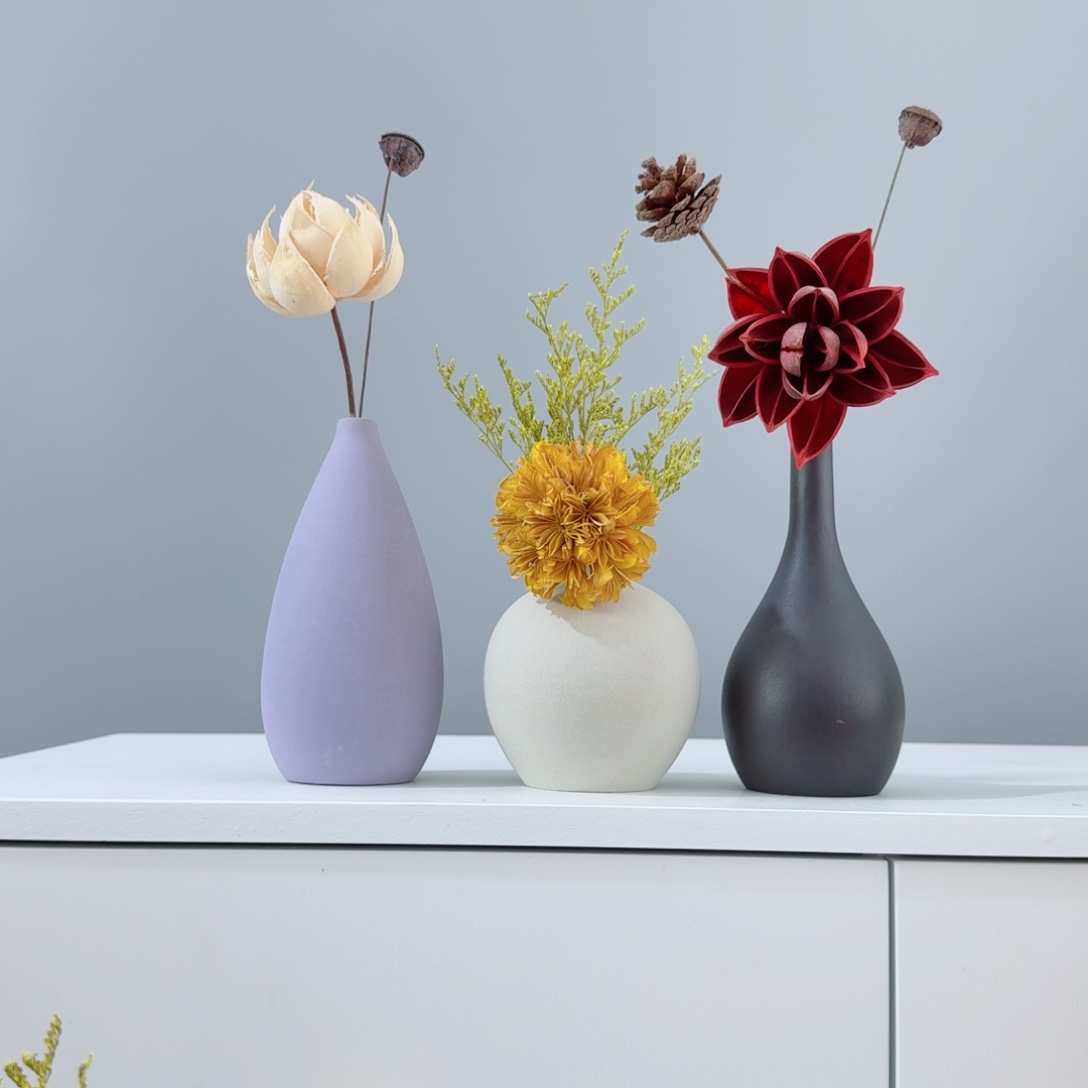 摆件陶瓷小花瓶含花总高约20-30cm