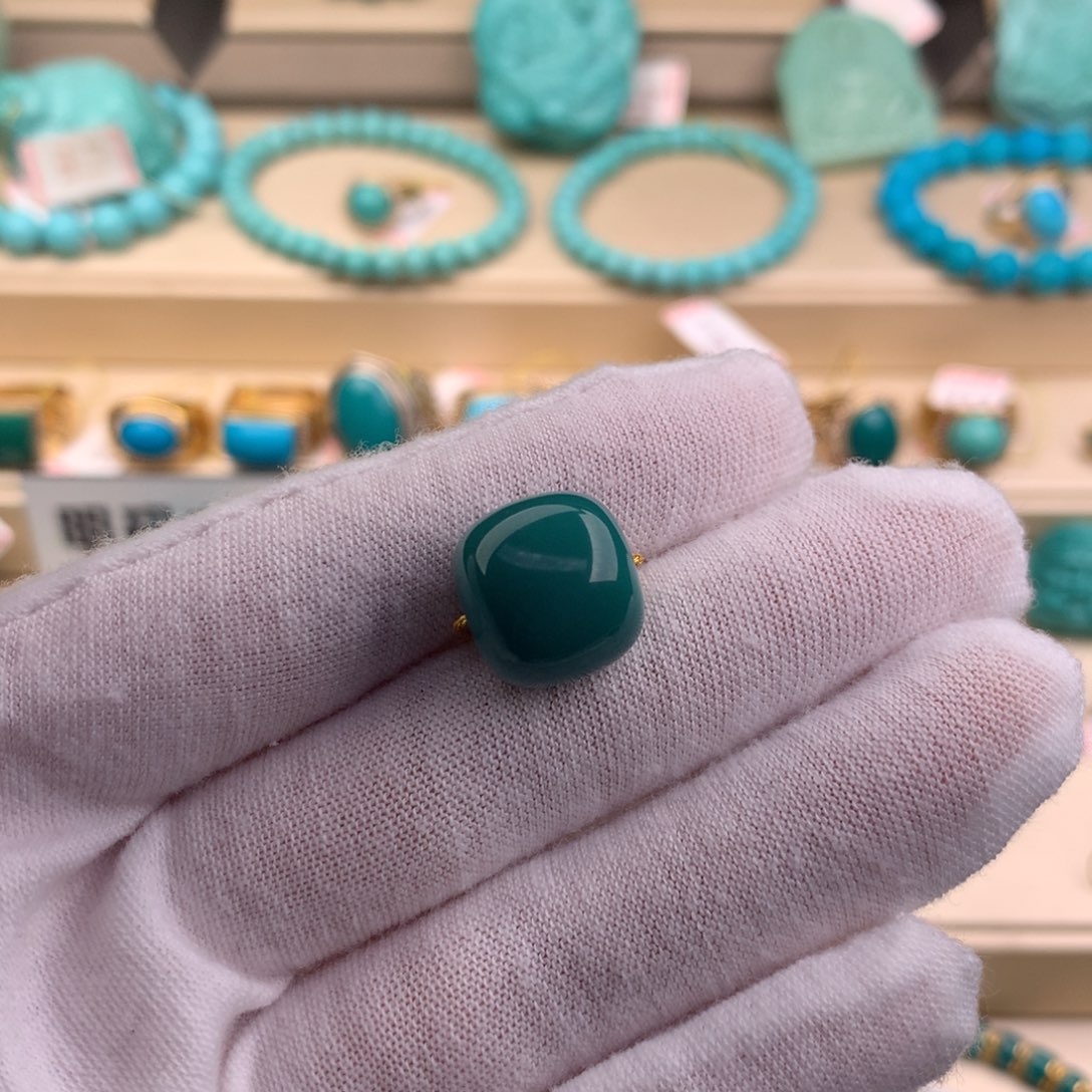 绿松石珠宝奇石未镶嵌14.2*13.2mm