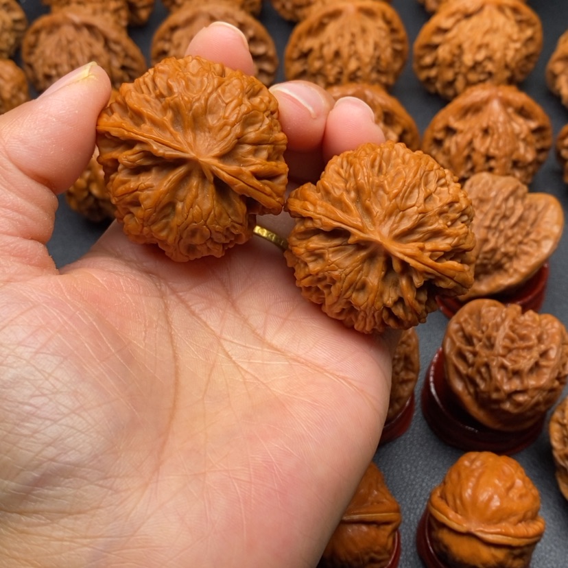 【闪购商品】文玩核桃把件42苹果园