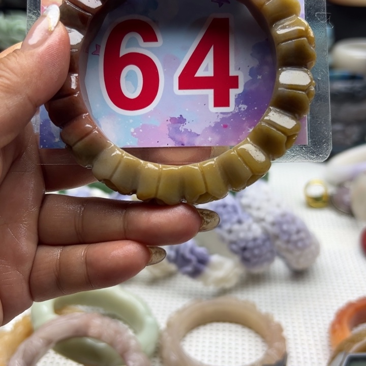 石英岩玉手镯未镶嵌