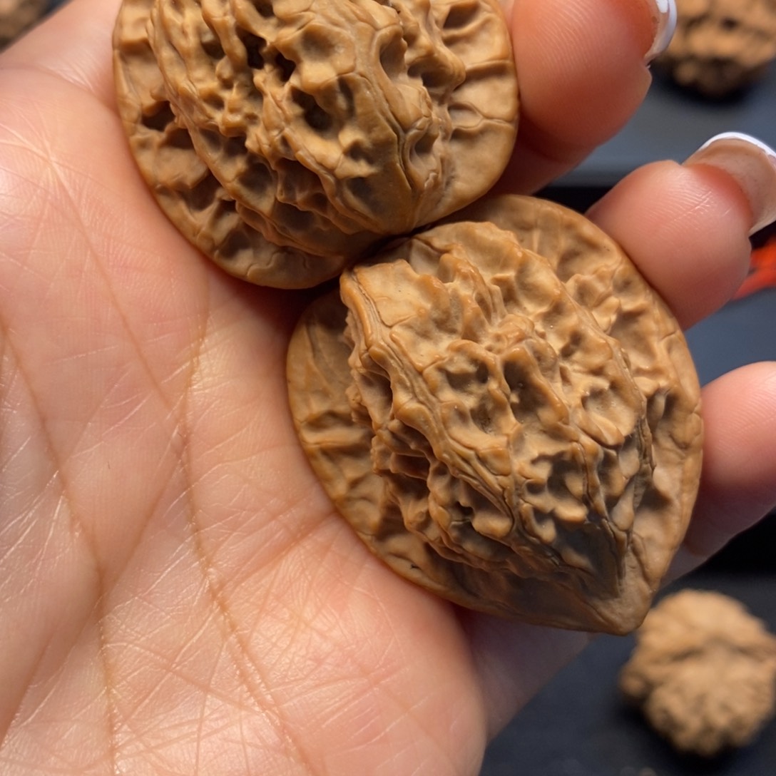 秦岭南侧为青石丘陵地区