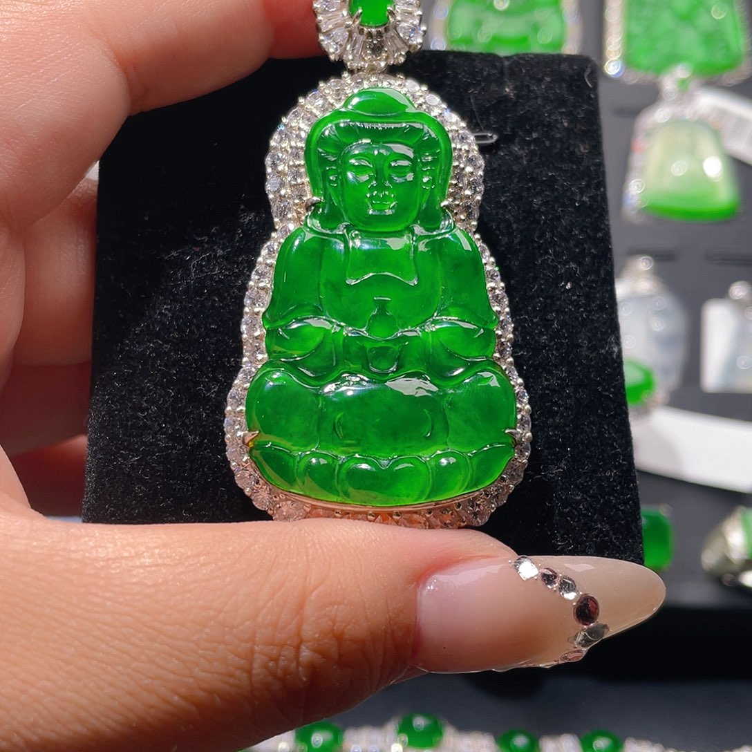 翡翠颈饰银S925镶嵌观音