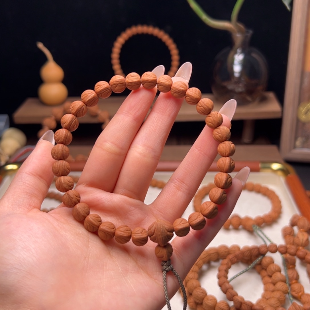 ㋉***木质类陕西龙纹桃核8.7