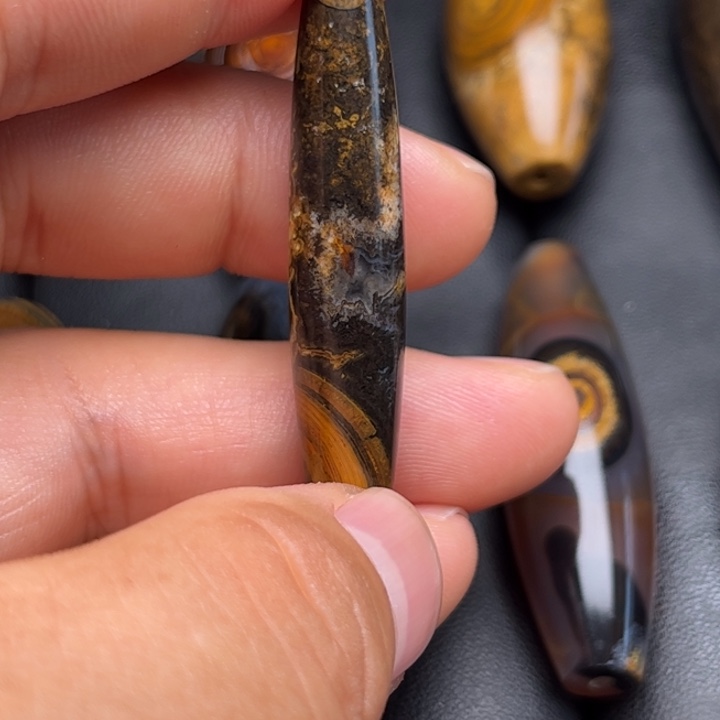 独***r颈饰未镶嵌石英质玉