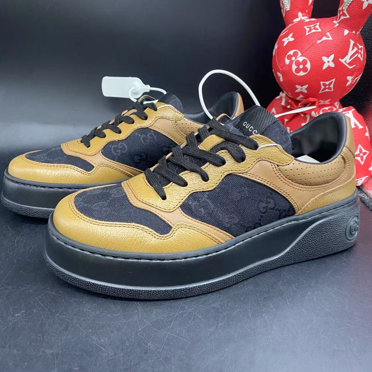 全新未使用 GUCCI/古驰 黑棕老花舒适时尚男士饼干鞋39欧码LZ028