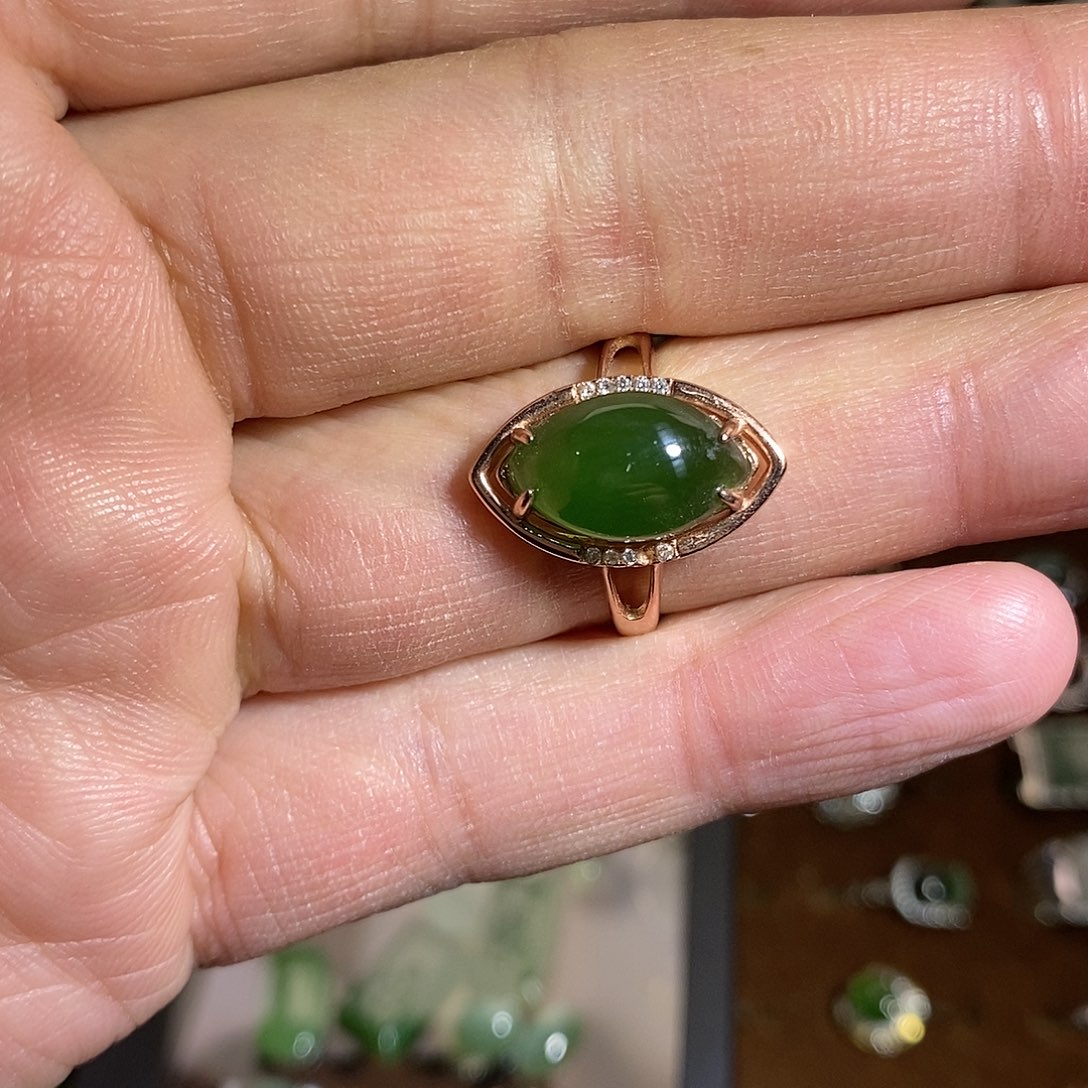 【闪购商品】银S925镶嵌戒指和田玉（碧玉）