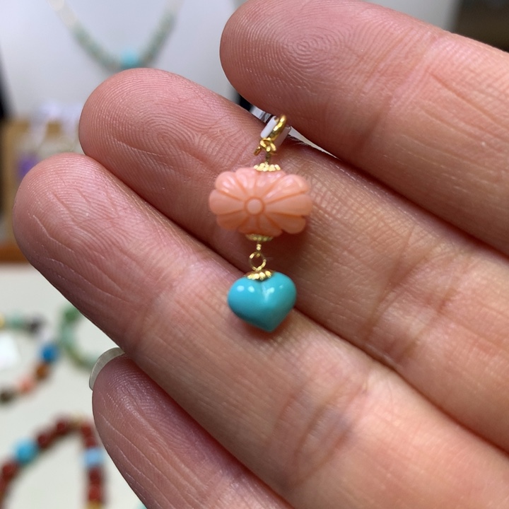 绿松石18K金镶嵌挂件