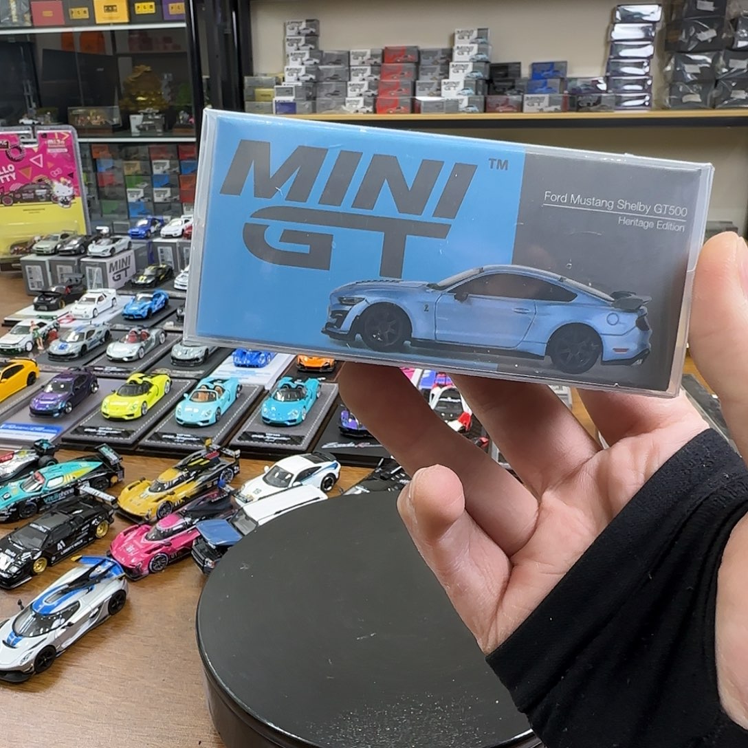 寄卖全新minigt758冰蓝野马包邮无售后不包瑕疵