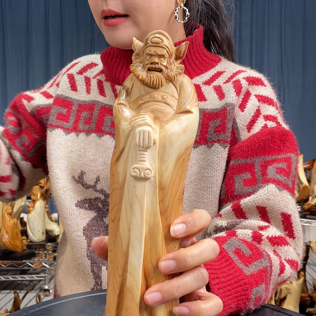 柏木（崖柏）随型艺术根雕