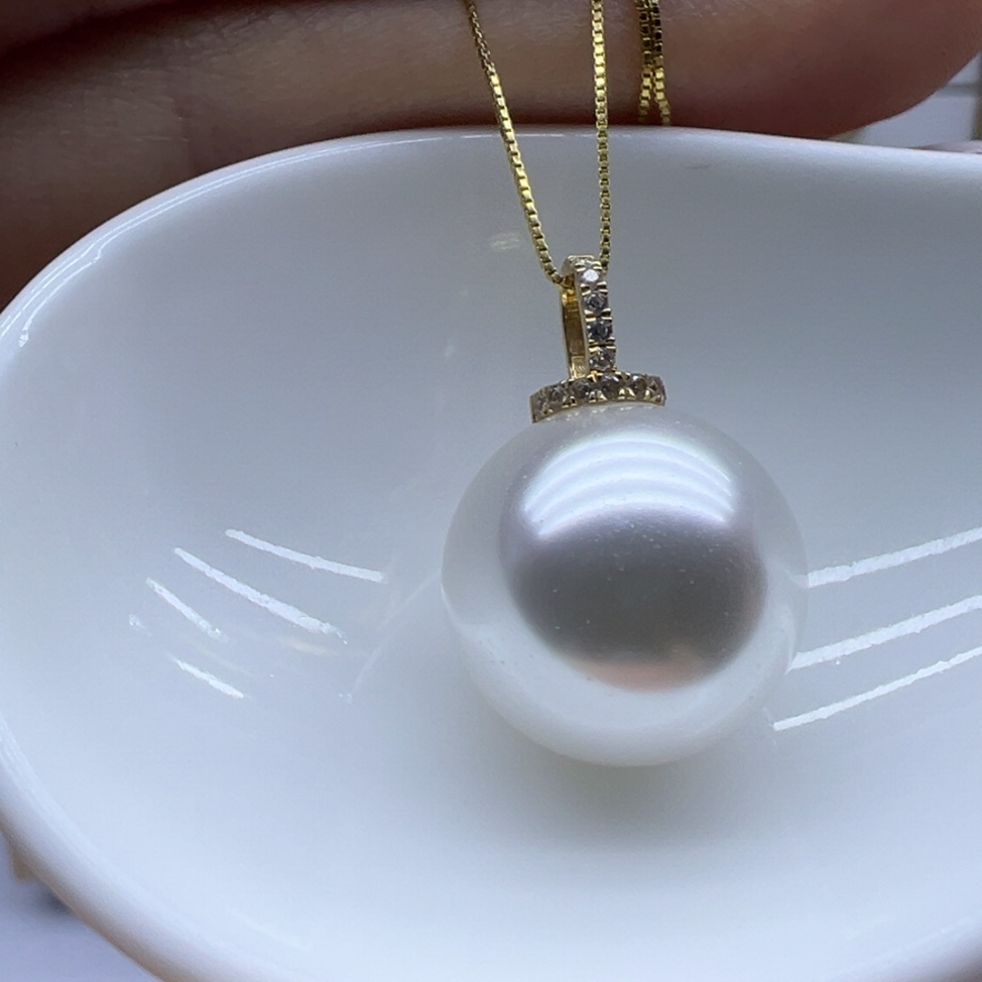 吊坠(赠链)18K金镶嵌淡水珍珠