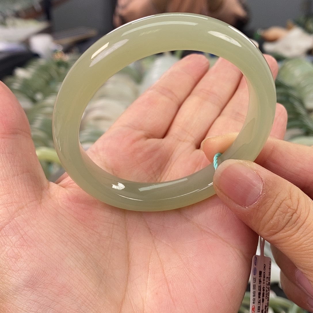 和田玉和田玉手镯53,54未镶嵌