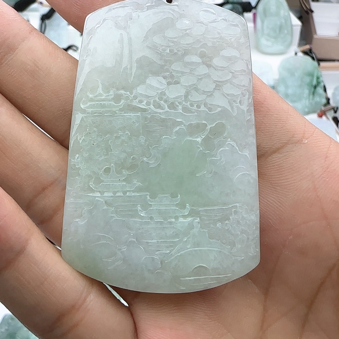 翡翠颈饰未镶嵌翡翠