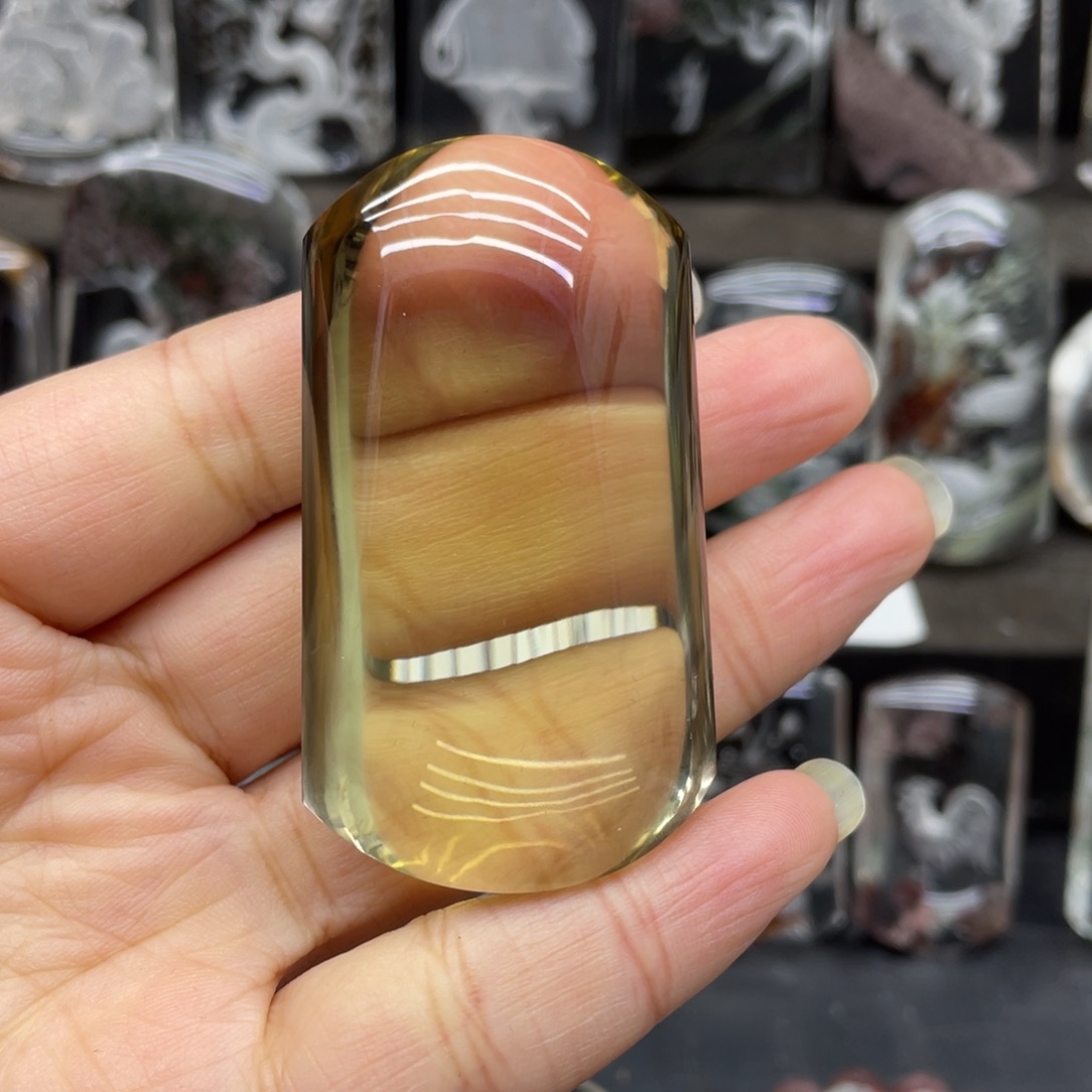 没***则水晶颈饰未镶嵌蓝针