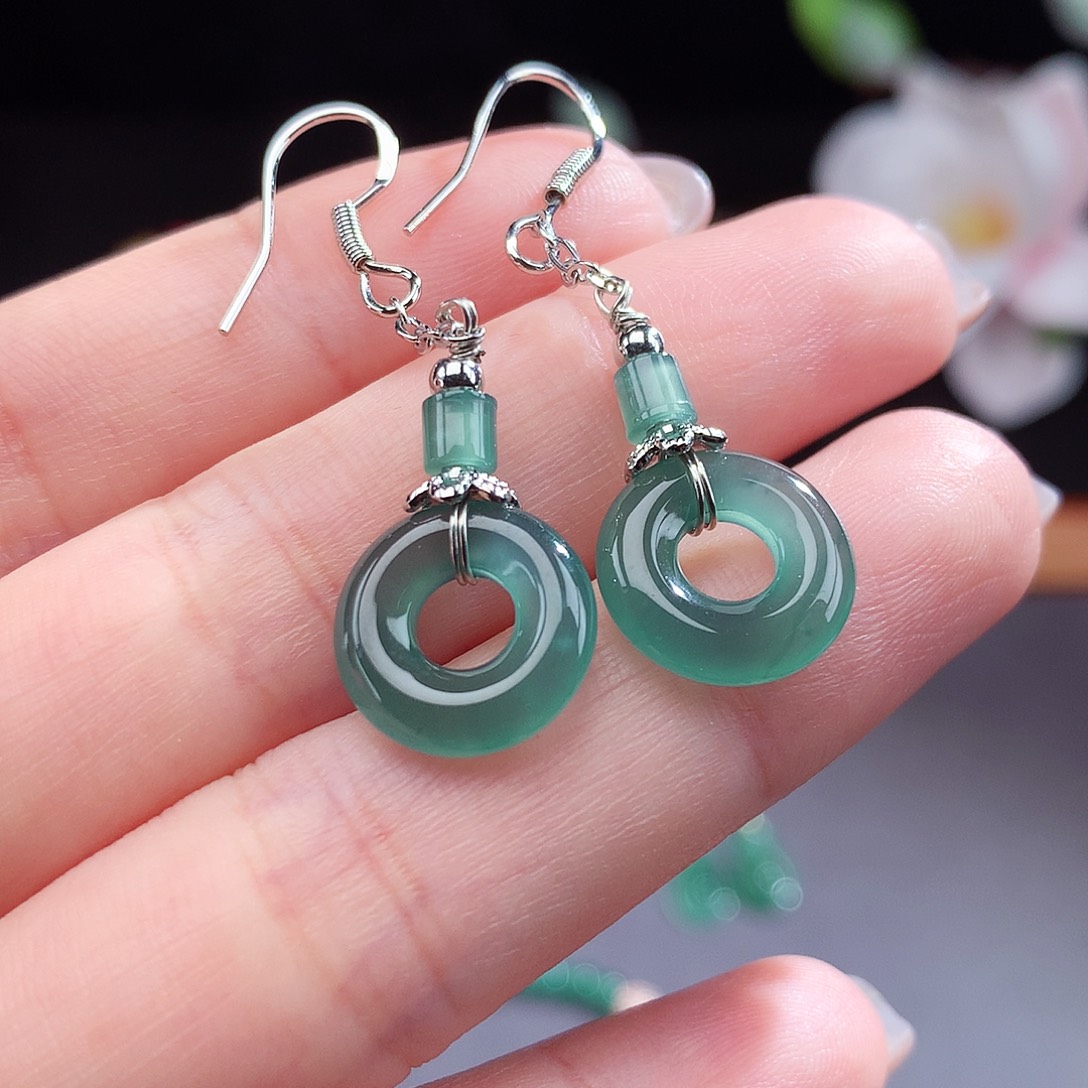 翡翠手镯（圆镯）未镶嵌