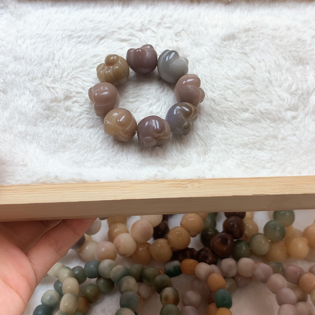 吊坠菩提根/象牙果卡16