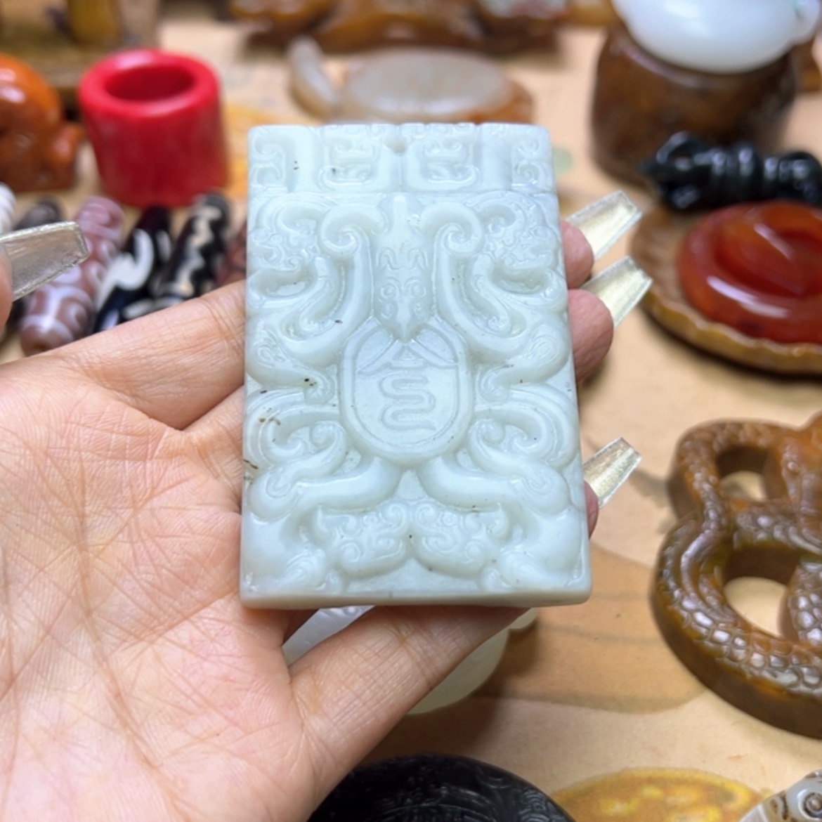 【闪购商品】蛇纹石玉颈饰未镶嵌