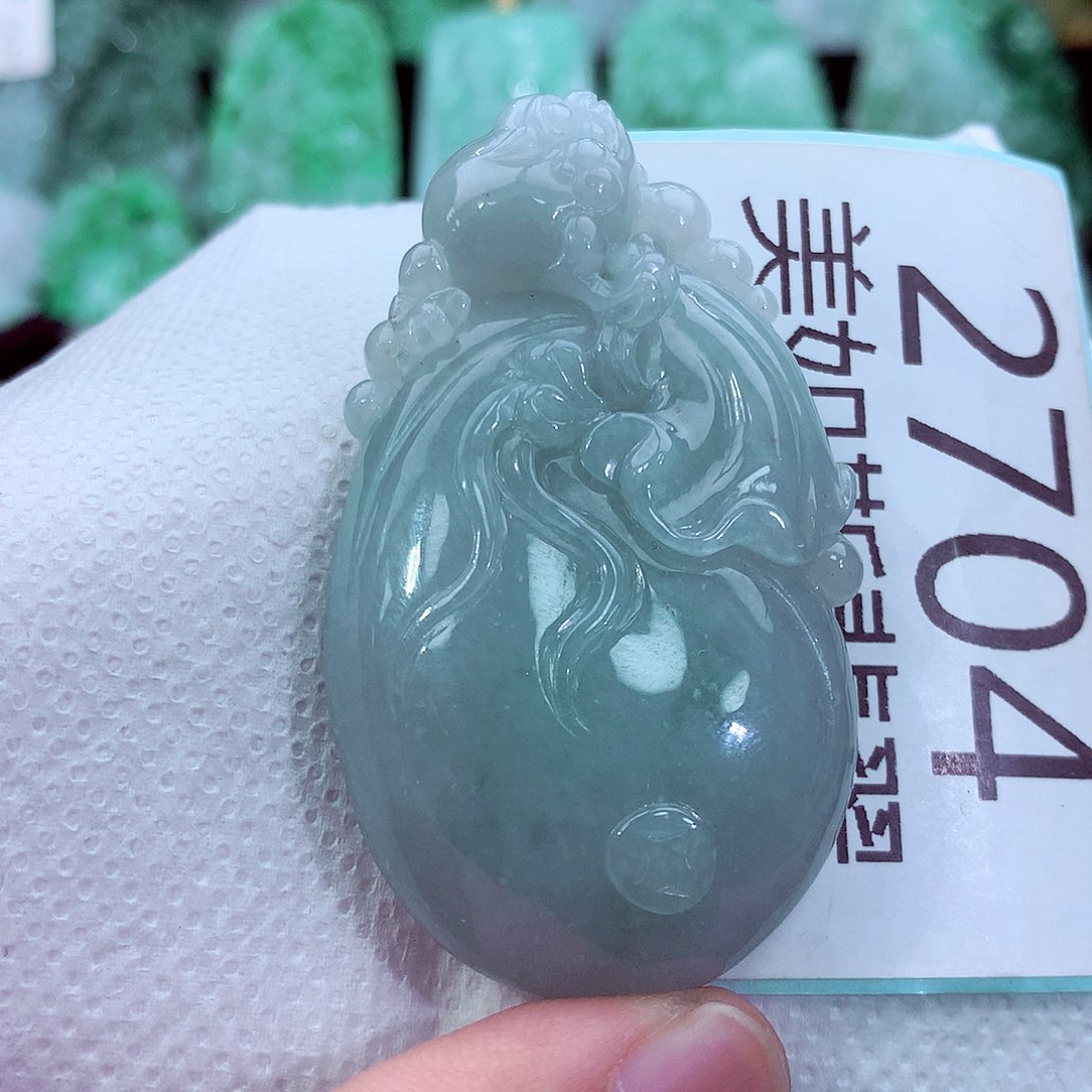 吊坠(不含链)未镶嵌翡翠