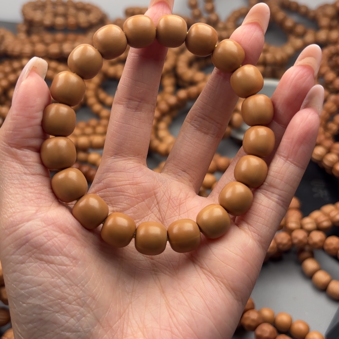 我****猴头核桃手串全品无暇库存微泛油龙岩老型11+