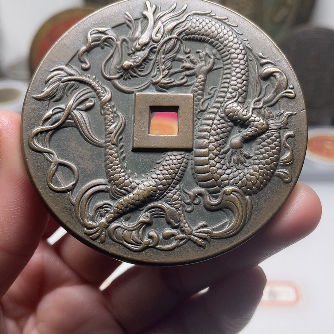 铜风磨铜材质，六年的退役母钱