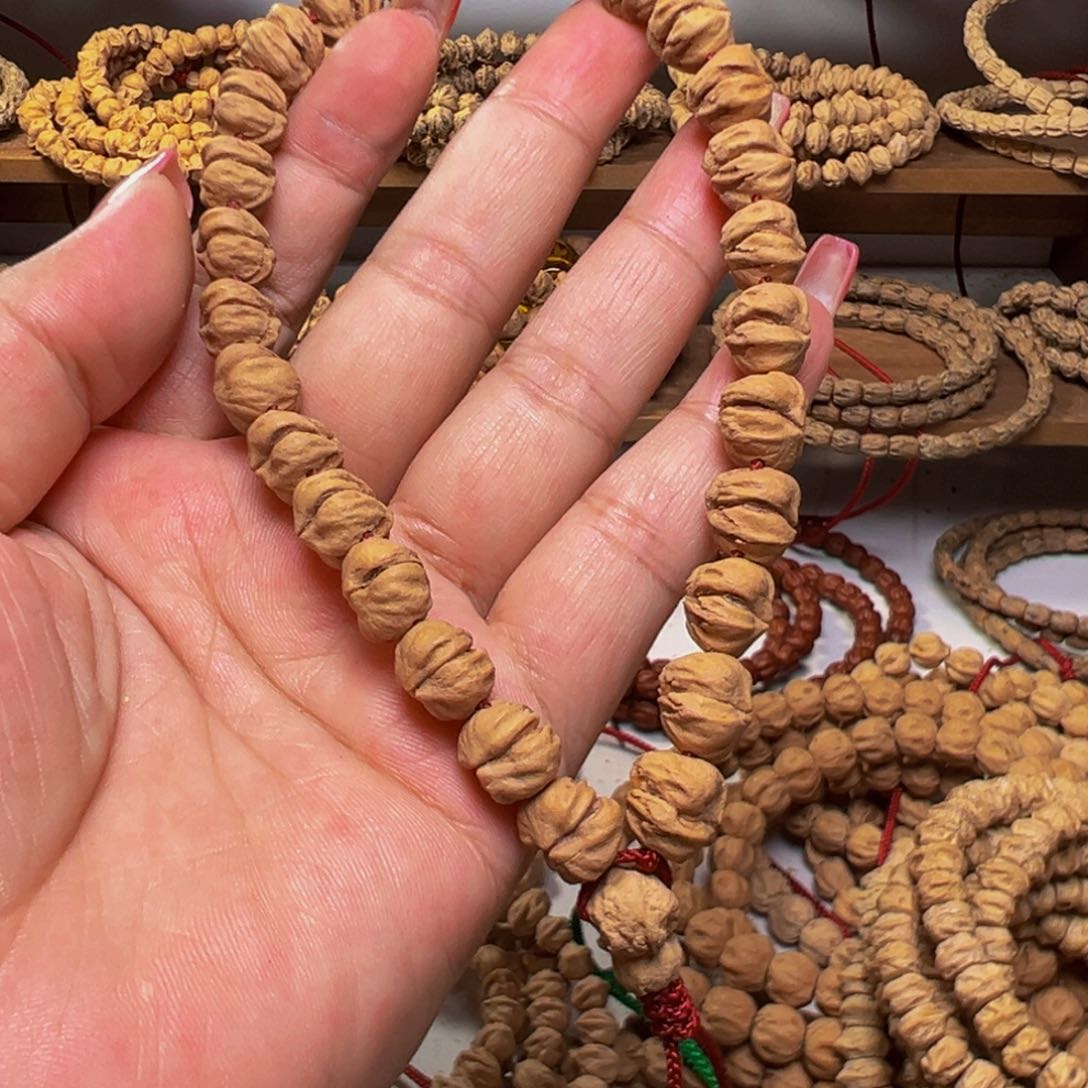 吊坠柏香籽/百香籽生*。