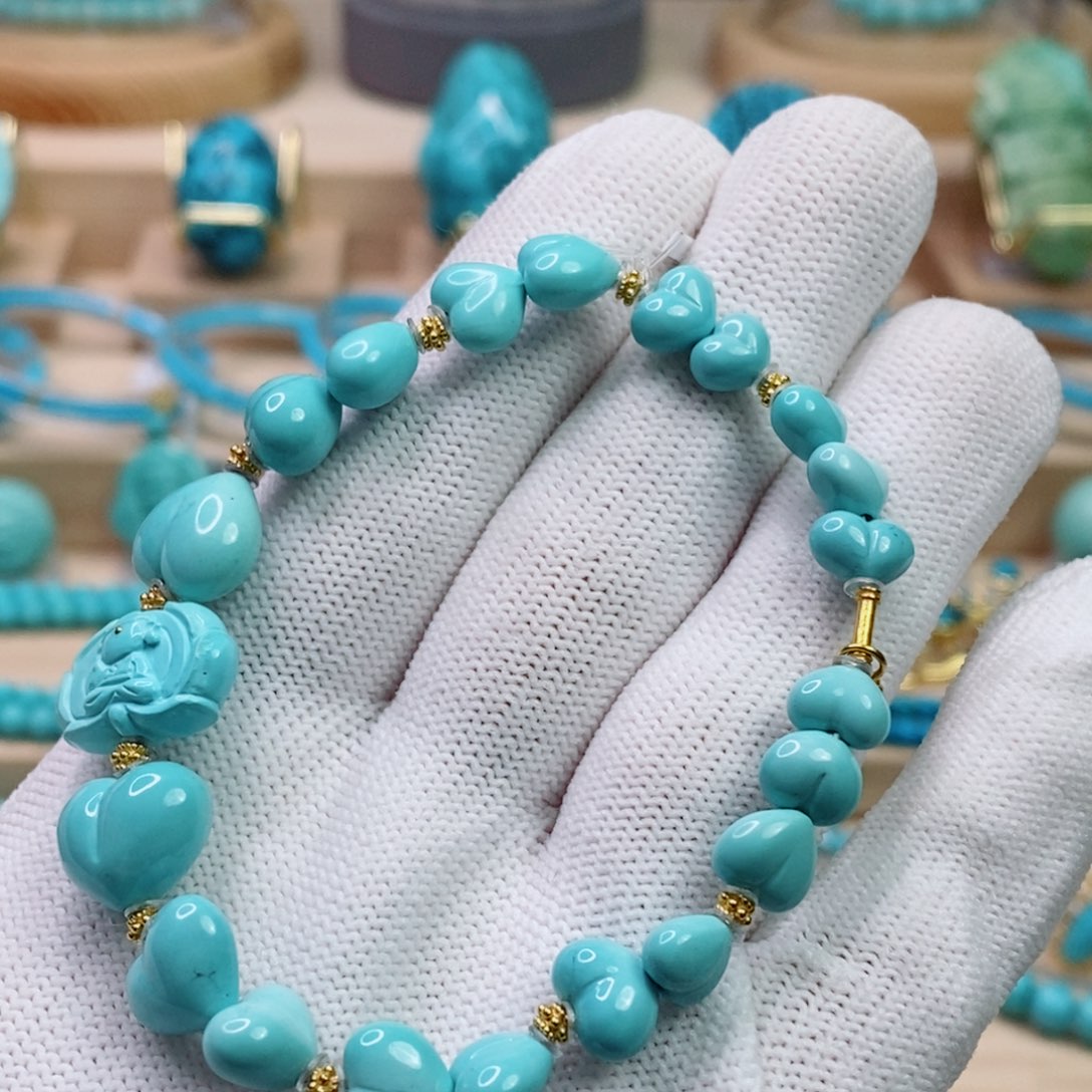 绿松石未镶嵌珠宝奇石