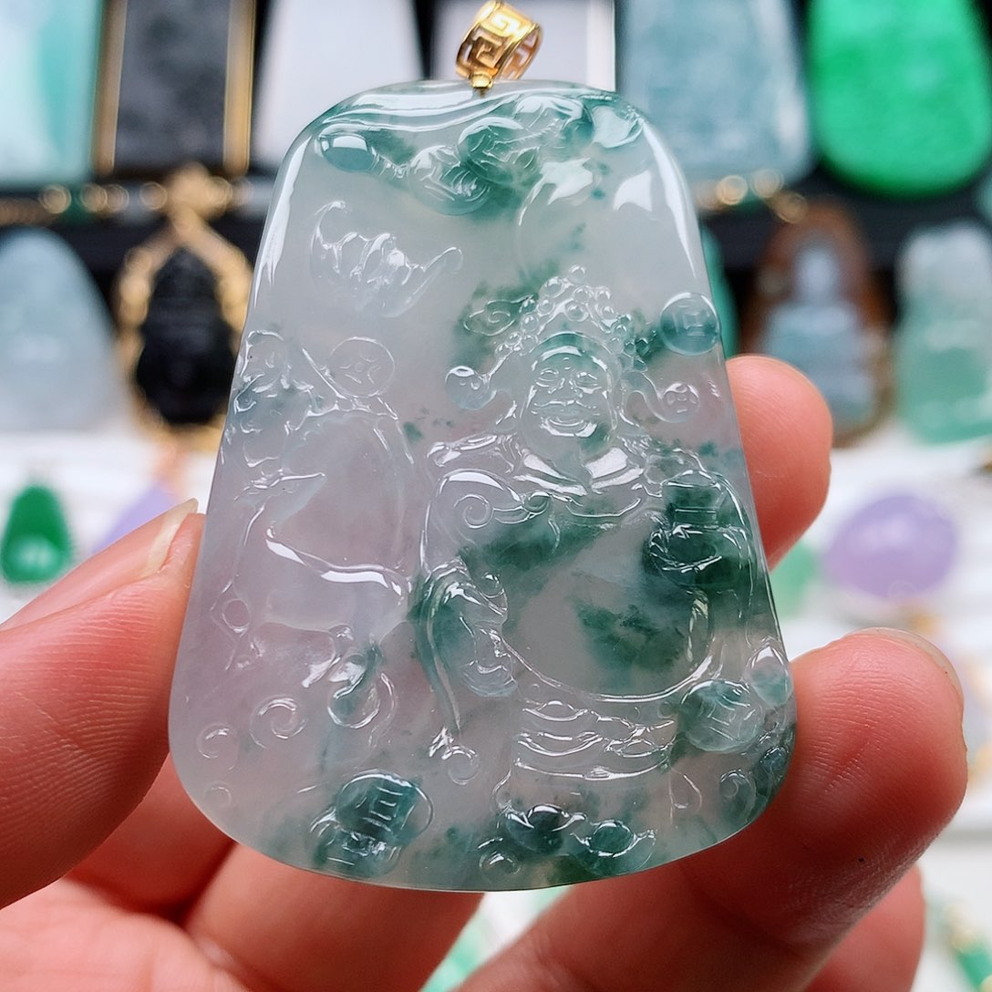 翡翠颈饰未镶嵌财神