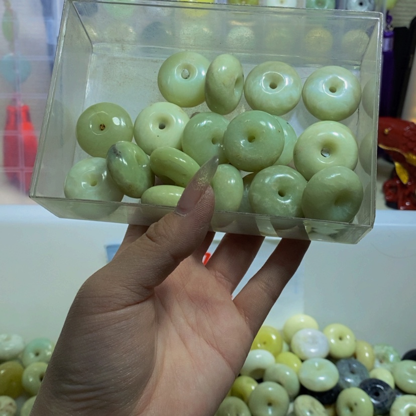 【闪购商品】蛇纹石玉其他未镶嵌30