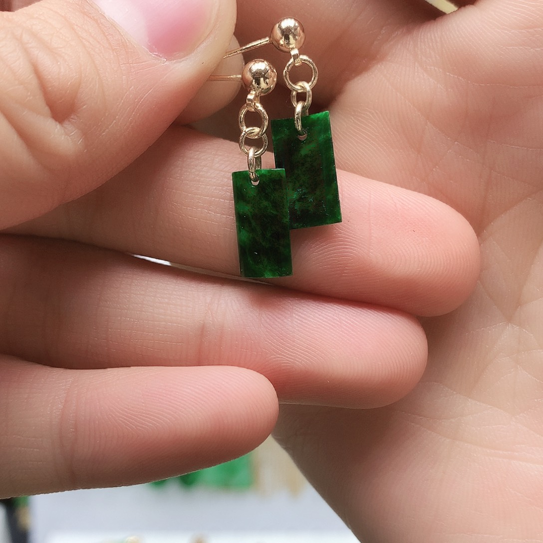 翡翠耳饰未镶嵌耳饰