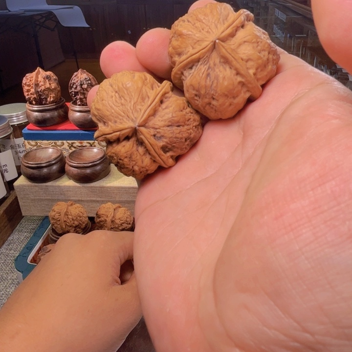 文玩核桃/七星岩三棱40尺