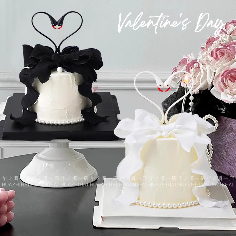 2.14情人节蛋糕装饰天鹅摆件黑白色爱情鸟情侣甜品台丝带烘焙插件