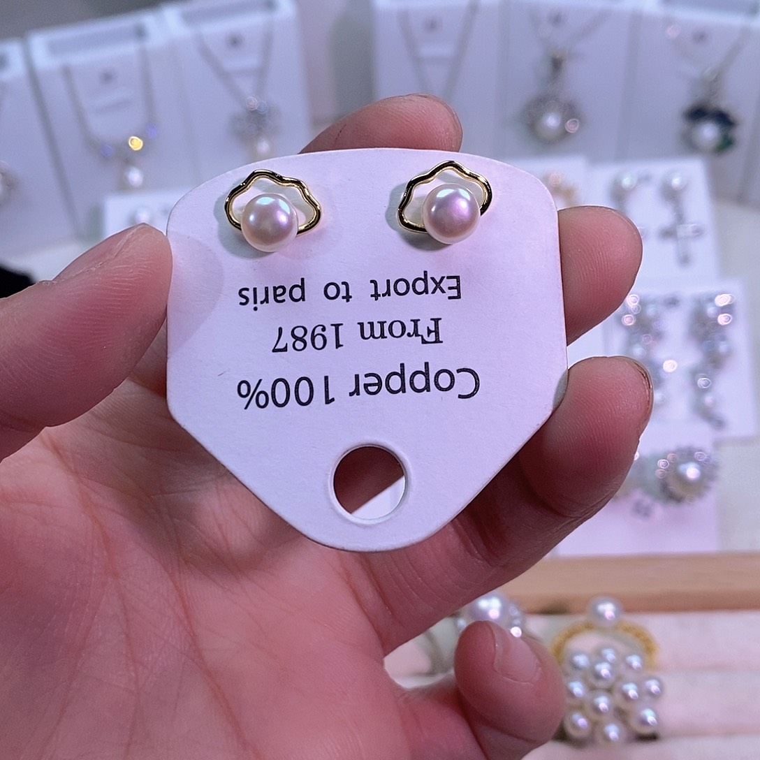 淡水珍珠耳饰未镶嵌