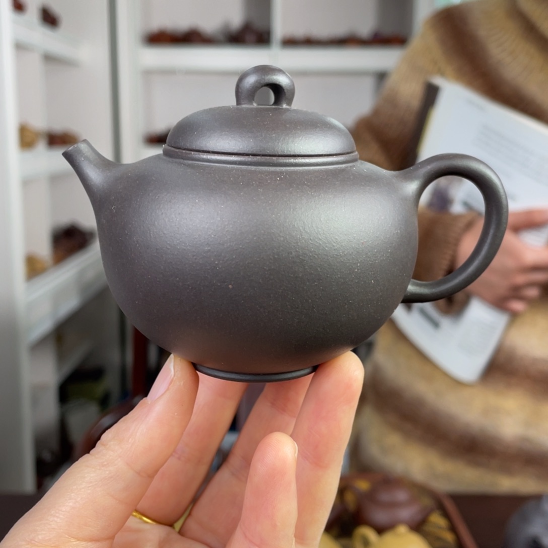 紫砂茶壶黑料凌云160cc