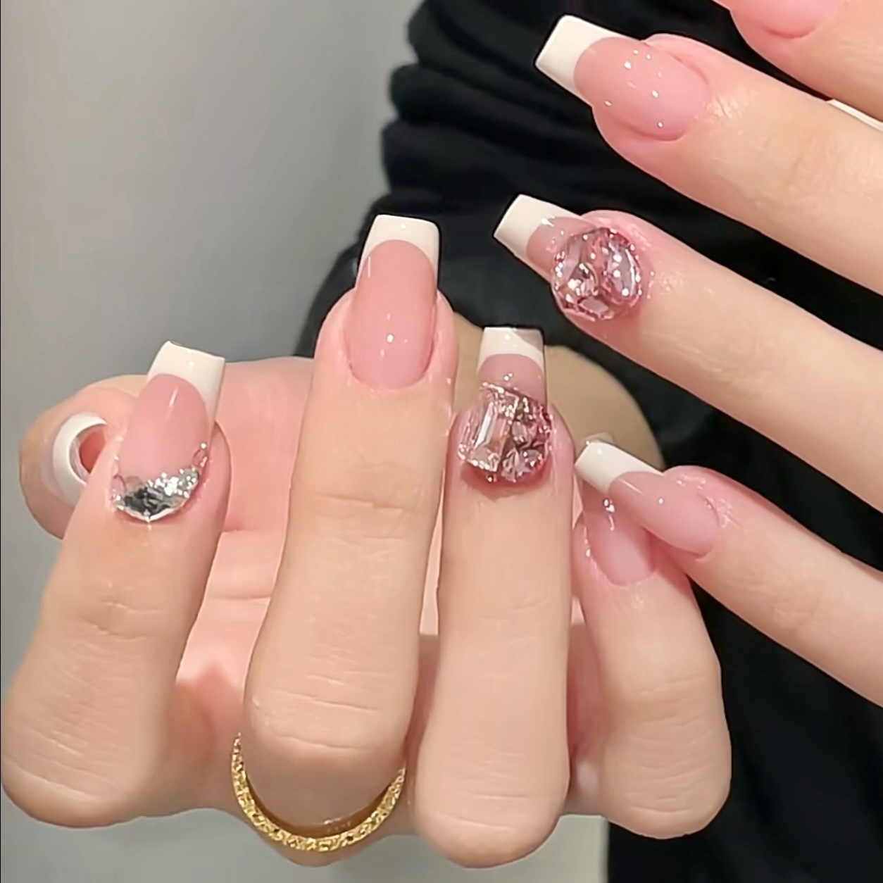 【云雾蜜桃】纯手工设计系列 高级风白法式华子钻穿戴美甲