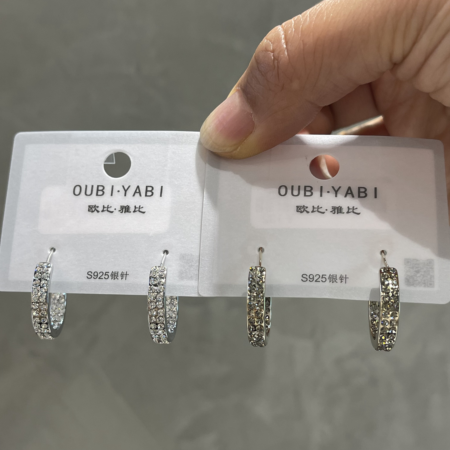 铜合金锆石耳饰 欧比雅比双排镶锆石金属耳圈精致时尚耳扣925银针