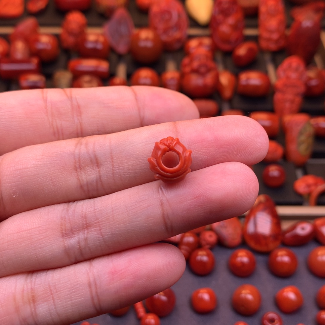 南红玛瑙未镶嵌莲花背云11mm