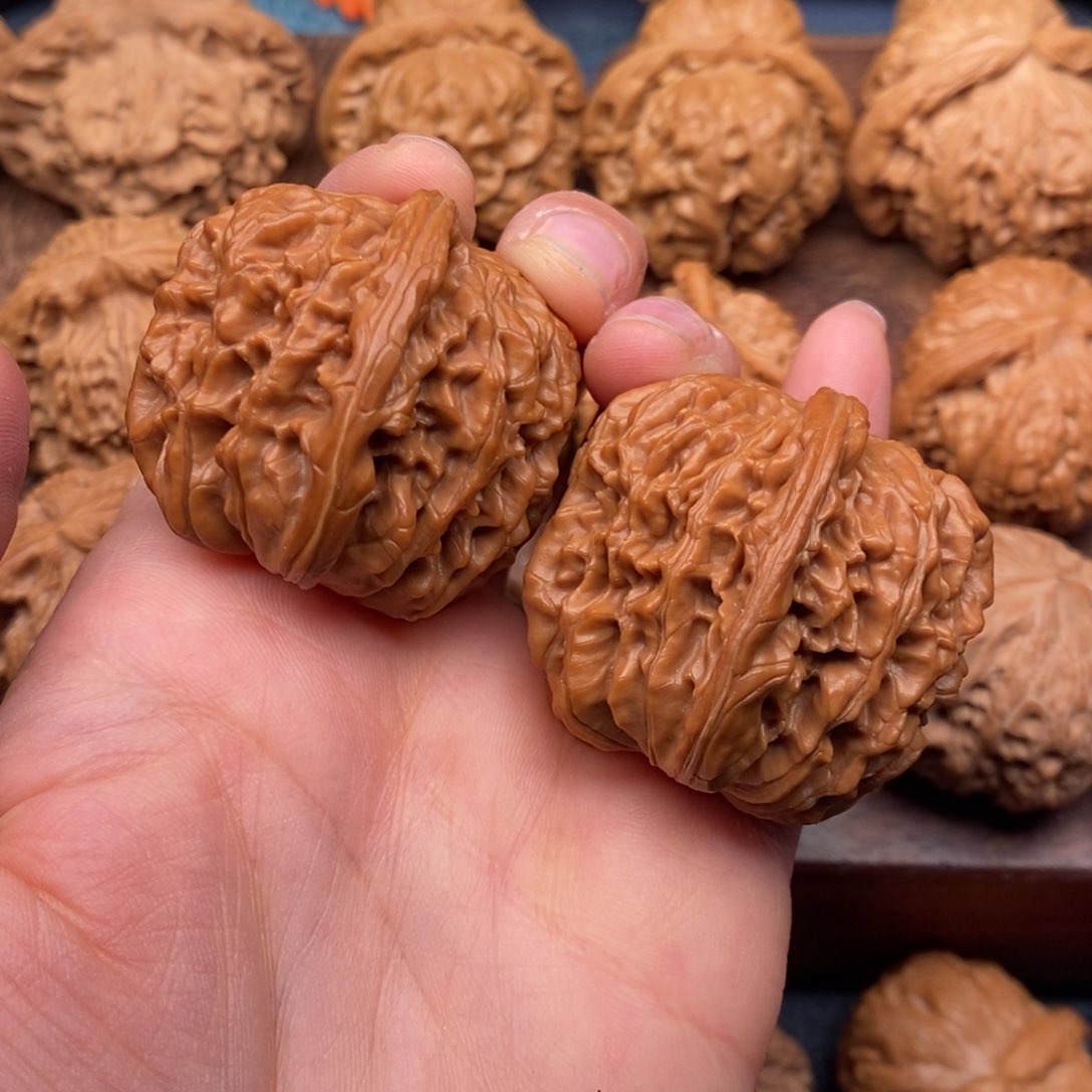 文玩核桃把件Z***.38原桩平谷楼