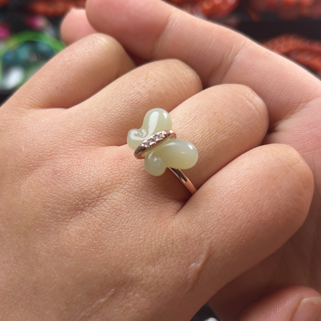 和田玉未镶嵌珠宝奇石