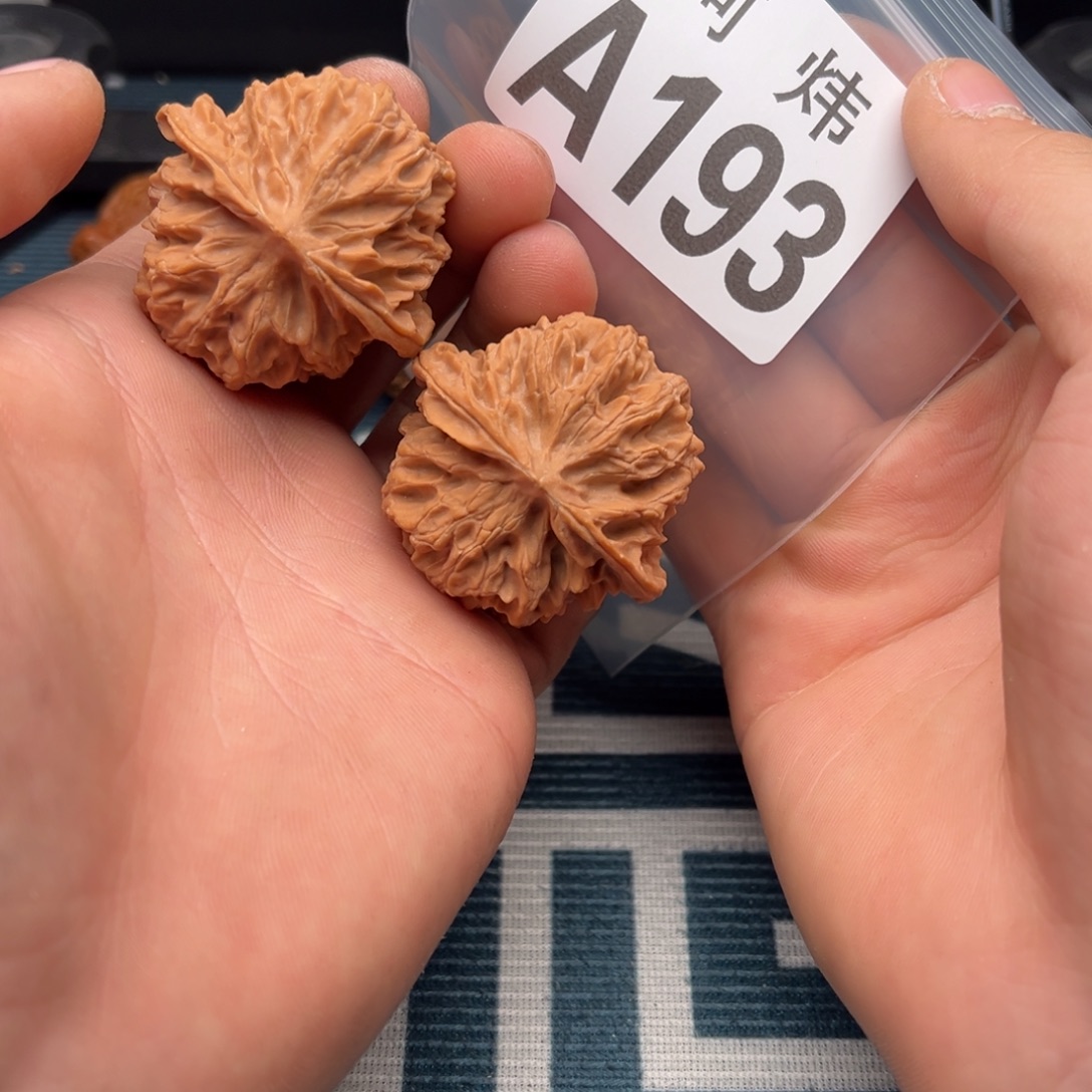 吊坠文玩核桃苹果园41➕